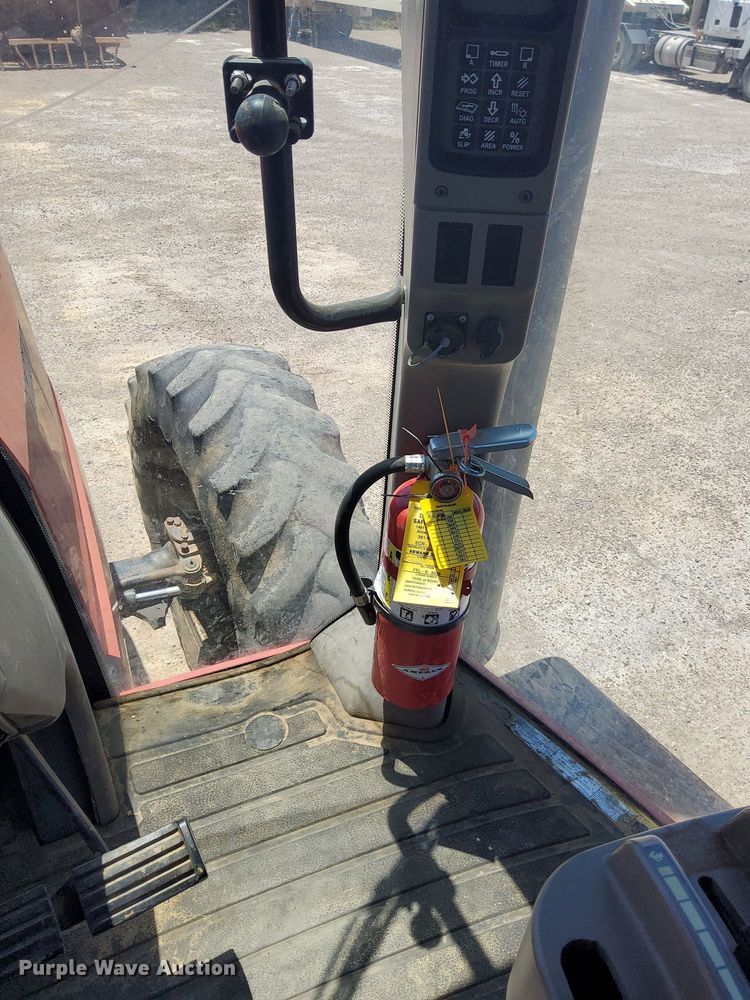 image for item DJ0837 2010 Case-IH Magnum 275  MFWD tractor