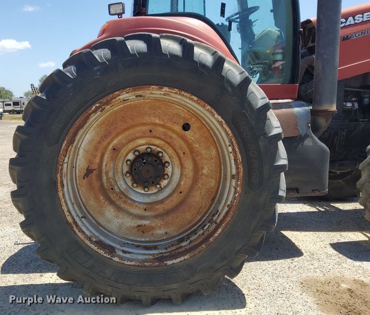 image for item DJ0837 2010 Case-IH Magnum 275  MFWD tractor