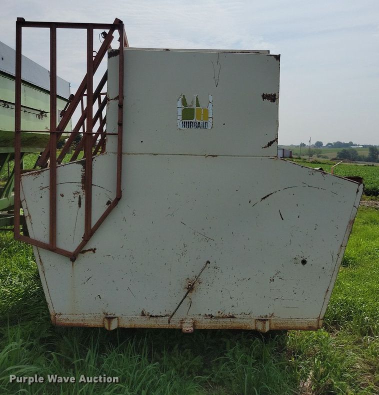 image for item DN4033 Apache CF890  creep feeder