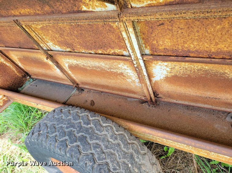 image for item DN4033 Apache CF890  creep feeder