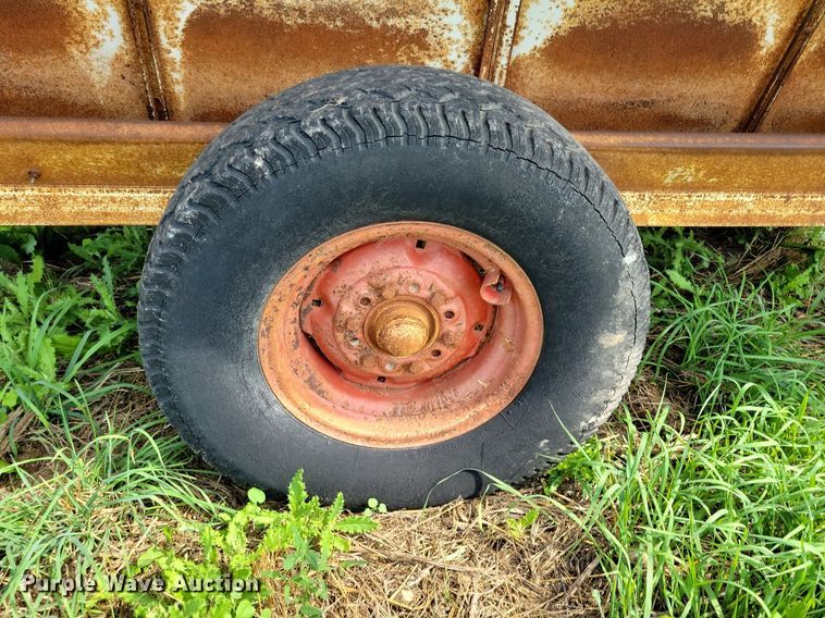 image for item DN4033 Apache CF890  creep feeder