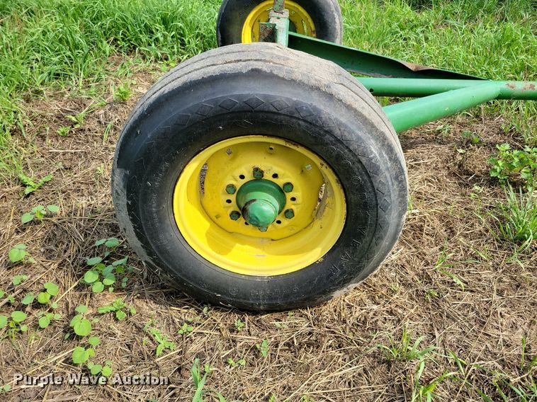 image for item DN4035 (2) nurse tank trailers