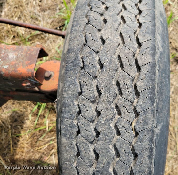 image for item DN4035 (2) nurse tank trailers