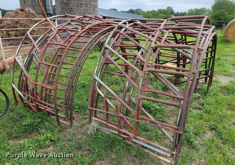 image for item DN4054 (4) round bale feeders