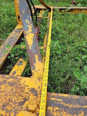 image for item DN4054 (4) round bale feeders