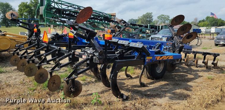 image for item DN4056 Case IH Ecolo-Tiger 730C  disk ripper