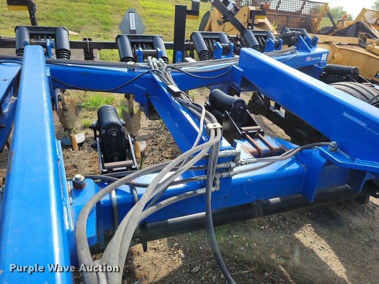 image for item DN4056 Case IH Ecolo-Tiger 730C  disk ripper