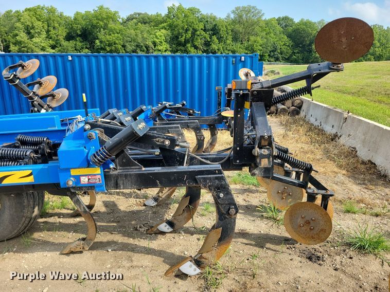 image for item DN4056 Case IH Ecolo-Tiger 730C  disk ripper