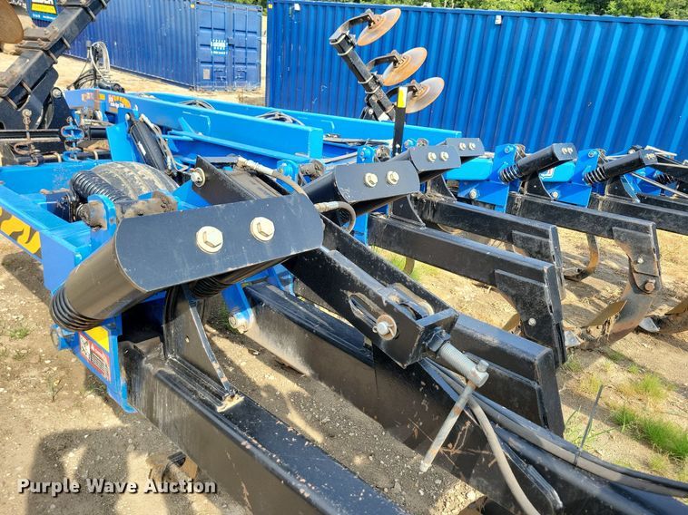 image for item DN4056 Case IH Ecolo-Tiger 730C  disk ripper