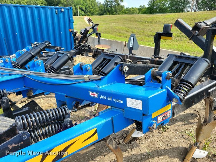 image for item DN4056 Case IH Ecolo-Tiger 730C  disk ripper