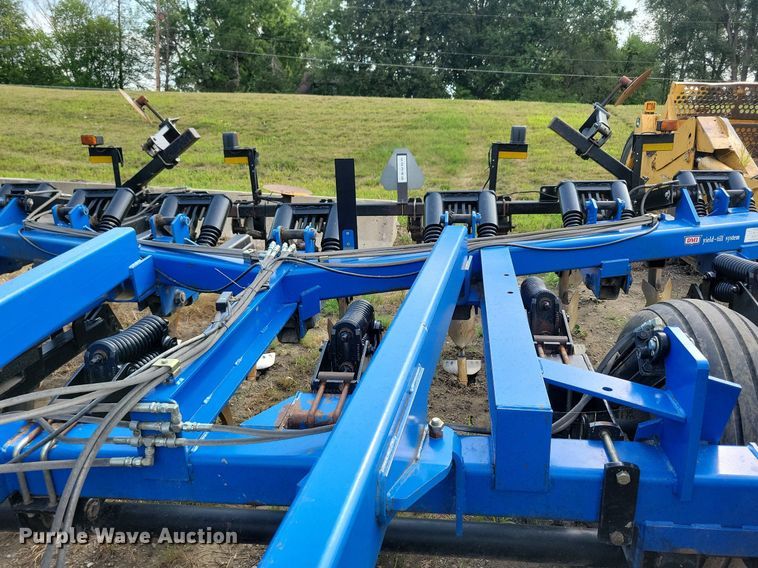 image for item DN4056 Case IH Ecolo-Tiger 730C  disk ripper