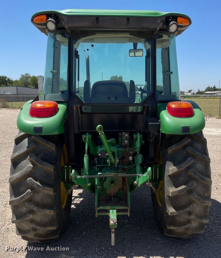 image for item DN4730 2018 John Deere 5075E  MFWD tractor