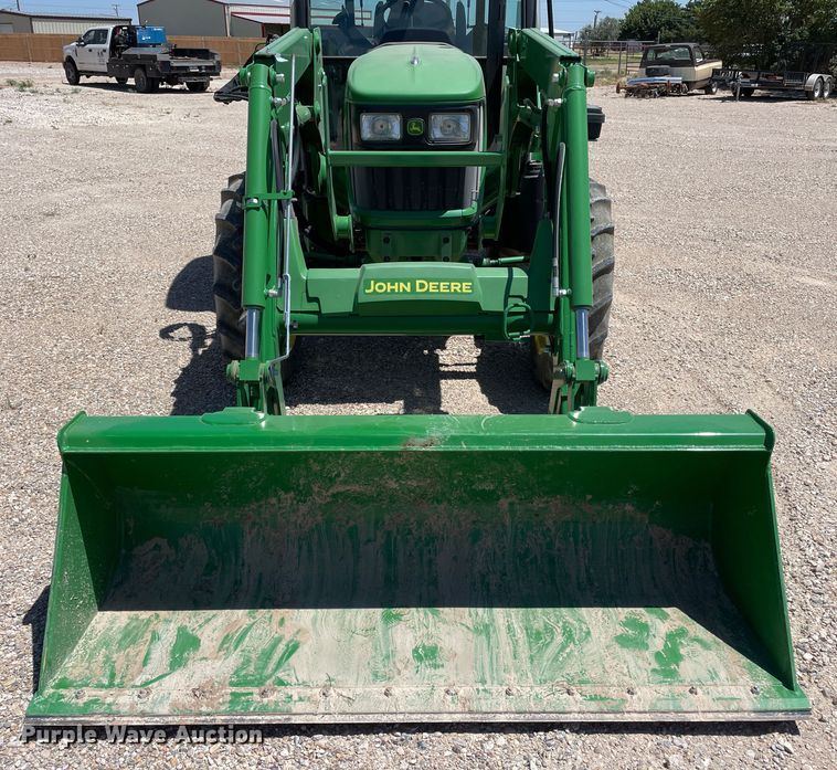 image for item DN4730 2018 John Deere 5075E  MFWD tractor