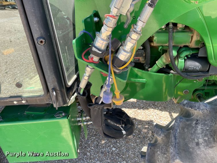 image for item DN4730 2018 John Deere 5075E  MFWD tractor