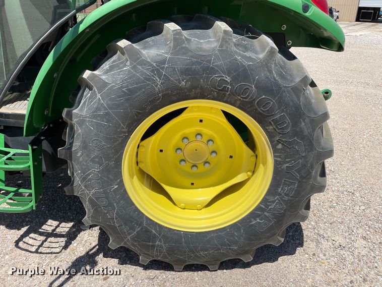 image for item DN4730 2018 John Deere 5075E  MFWD tractor