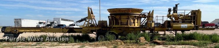 image for item DN4731 1999 W.H.O. P12-63XSHD  tub grinder