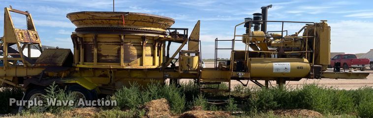 image for item DN4731 1999 W.H.O. P12-63XSHD  tub grinder