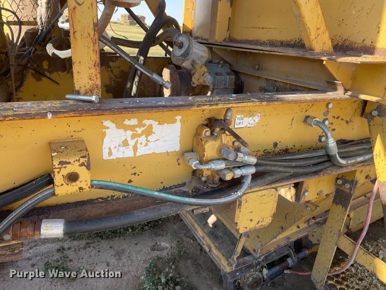 image for item DN4731 1999 W.H.O. P12-63XSHD  tub grinder