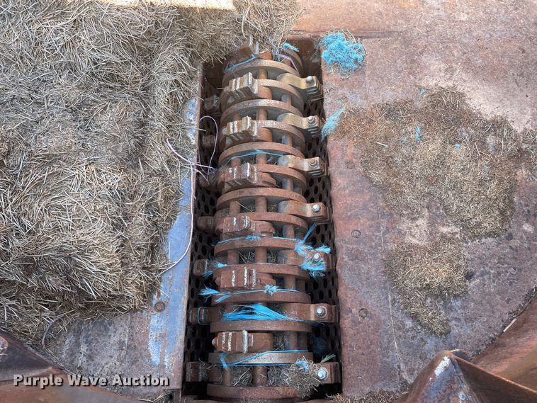 image for item DN4731 1999 W.H.O. P12-63XSHD  tub grinder