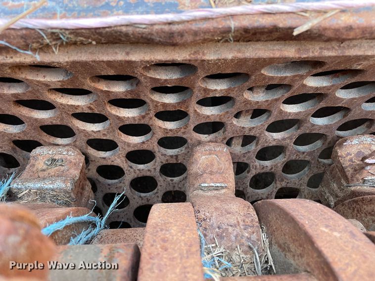 image for item DN4731 1999 W.H.O. P12-63XSHD  tub grinder