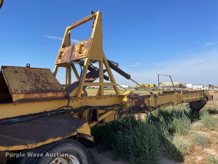 image for item DN4731 1999 W.H.O. P12-63XSHD  tub grinder