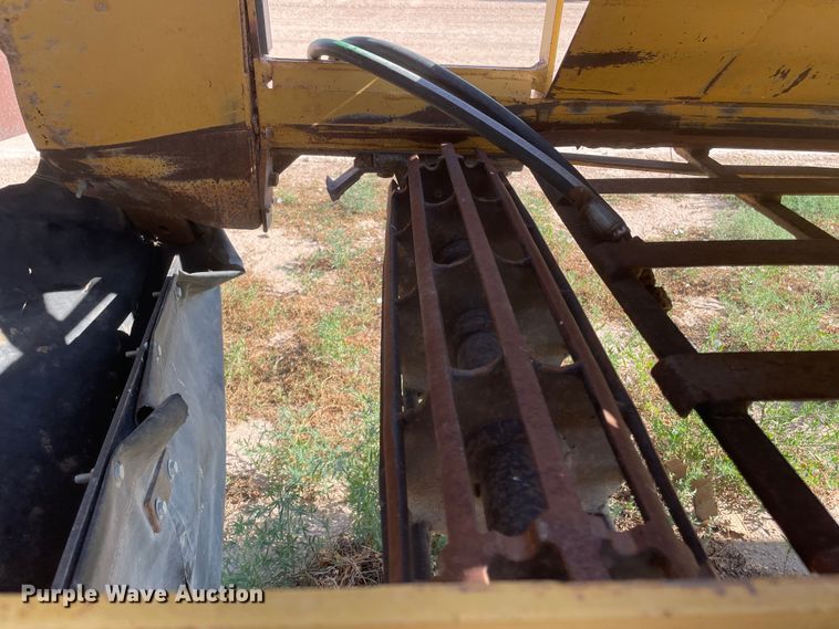 image for item DN4731 1999 W.H.O. P12-63XSHD  tub grinder