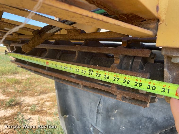 image for item DN4731 1999 W.H.O. P12-63XSHD  tub grinder