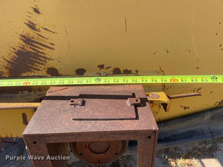 image for item DN4731 1999 W.H.O. P12-63XSHD  tub grinder