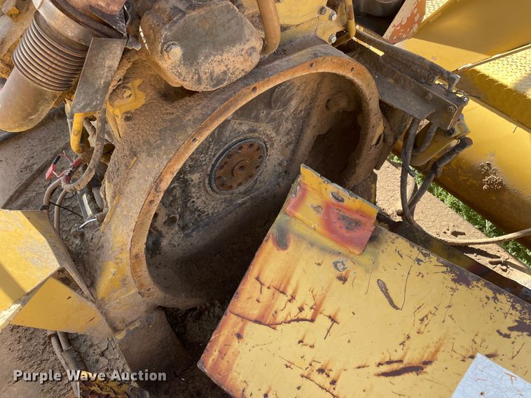 image for item DN4731 1999 W.H.O. P12-63XSHD  tub grinder