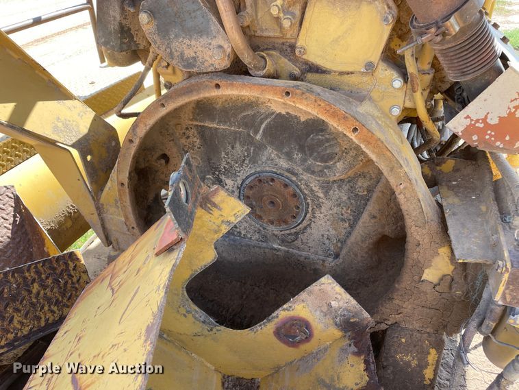 image for item DN4731 1999 W.H.O. P12-63XSHD  tub grinder