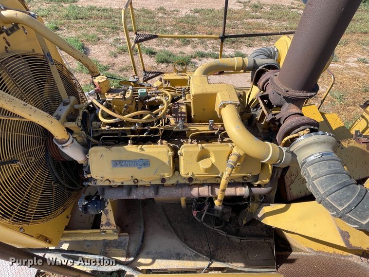 image for item DN4731 1999 W.H.O. P12-63XSHD  tub grinder