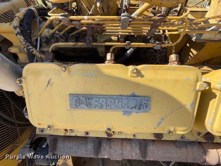 image for item DN4731 1999 W.H.O. P12-63XSHD  tub grinder