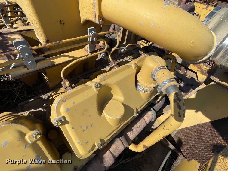 image for item DN4731 1999 W.H.O. P12-63XSHD  tub grinder