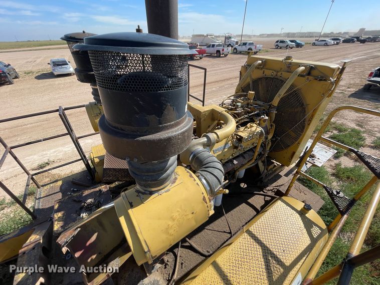 image for item DN4731 1999 W.H.O. P12-63XSHD  tub grinder