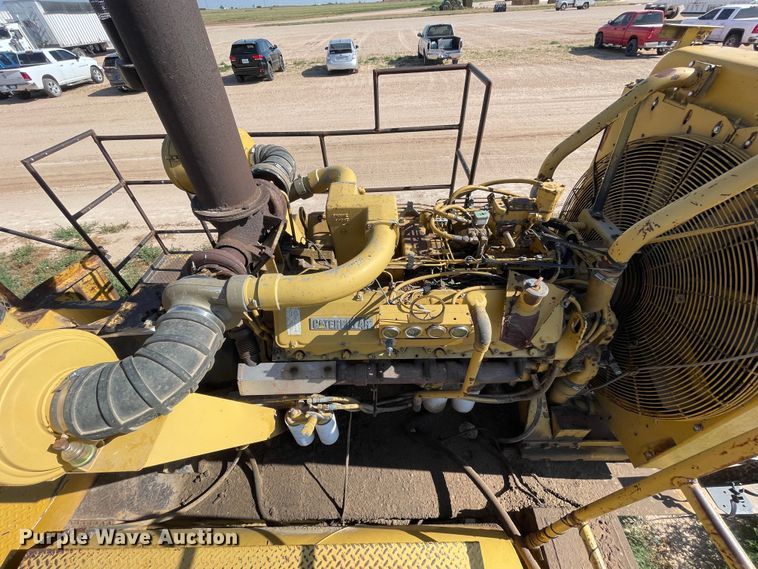 image for item DN4731 1999 W.H.O. P12-63XSHD  tub grinder