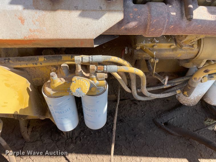 image for item DN4731 1999 W.H.O. P12-63XSHD  tub grinder