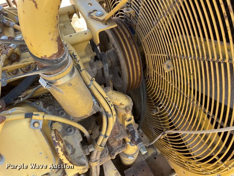 image for item DN4731 1999 W.H.O. P12-63XSHD  tub grinder