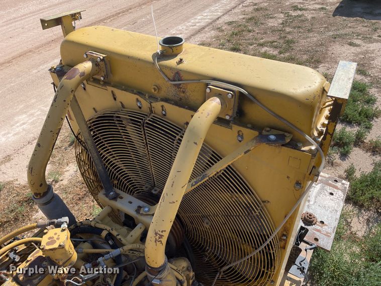 image for item DN4731 1999 W.H.O. P12-63XSHD  tub grinder