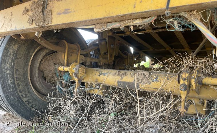 image for item DN4731 1999 W.H.O. P12-63XSHD  tub grinder