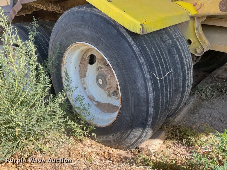 image for item DN4731 1999 W.H.O. P12-63XSHD  tub grinder