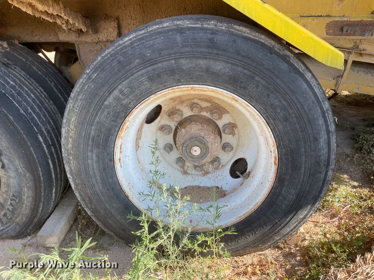 image for item DN4731 1999 W.H.O. P12-63XSHD  tub grinder