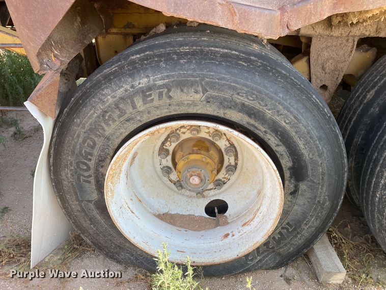 image for item DN4731 1999 W.H.O. P12-63XSHD  tub grinder