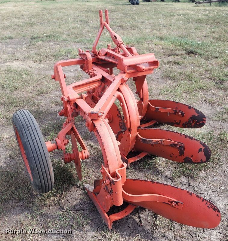 image for item DO2974 Three bottom plow