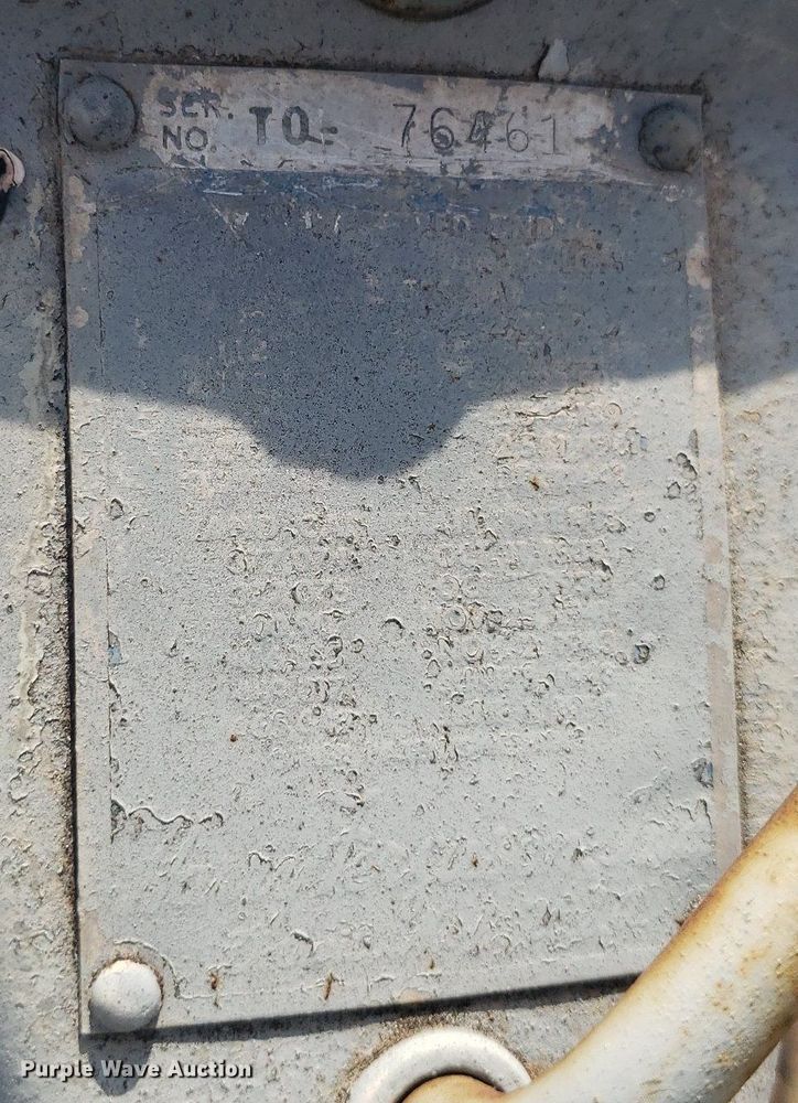 image for item DO2979 1952 Massey Ferguson TO-30  tractor