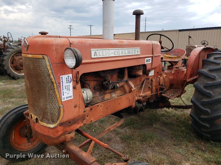 image for item DO2982 Allis Chalmers D17  tractor