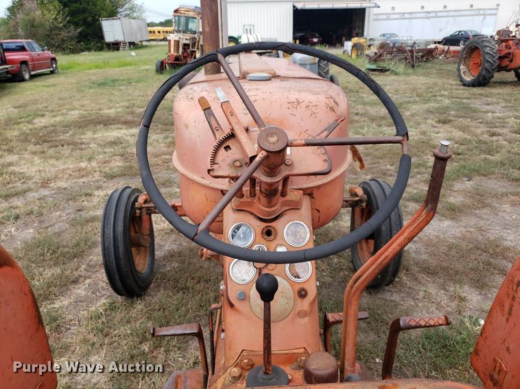 image for item DO2982 Allis Chalmers D17  tractor