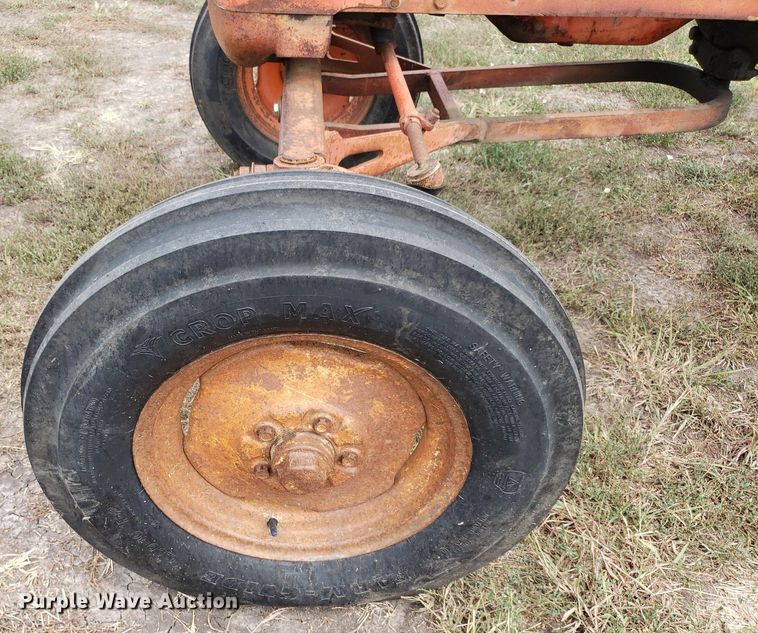 image for item DO2982 Allis Chalmers D17  tractor