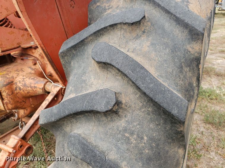 image for item DO2982 Allis Chalmers D17  tractor