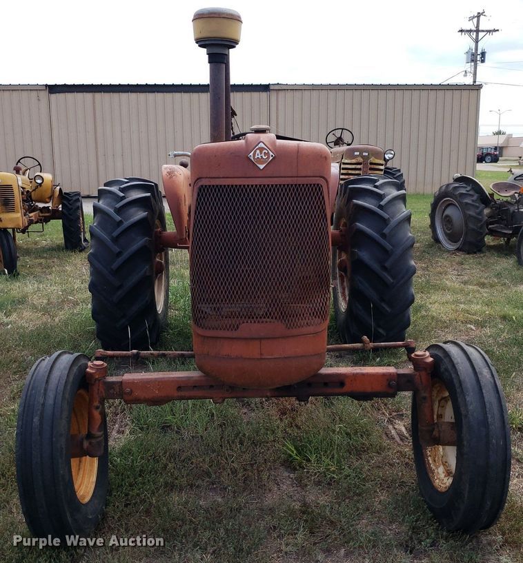 image for item DO2983 Allis Chalmers D17  tractor
