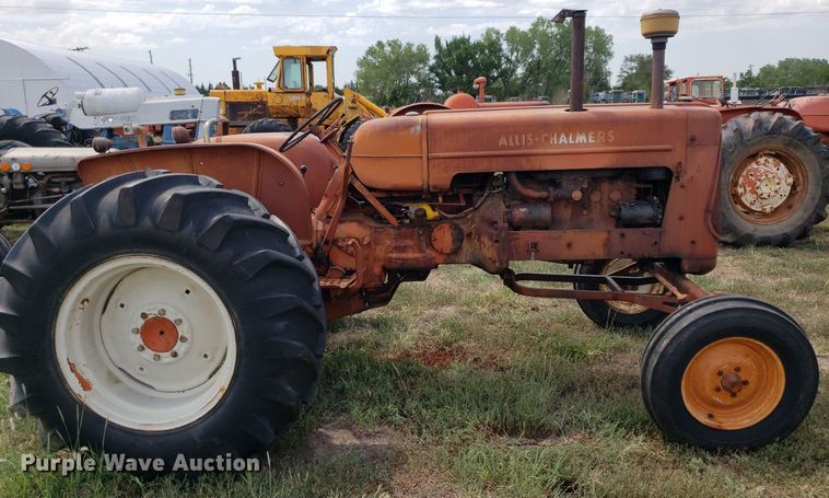 image for item DO2983 Allis Chalmers D17  tractor